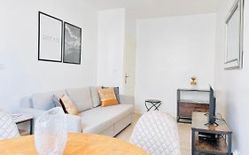 2 Bedroom Flat Cannes Center La Croisette Banane